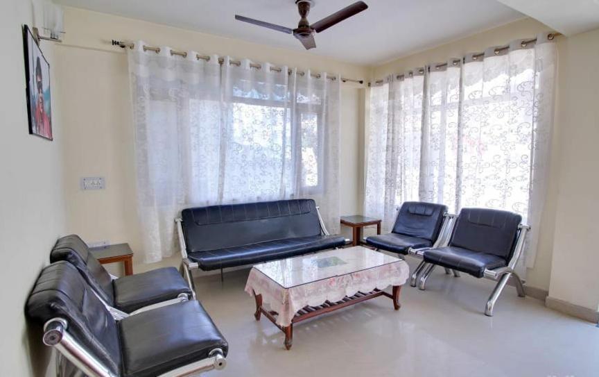 Dormico'S Hotel Snowbird Manāli Buitenkant foto