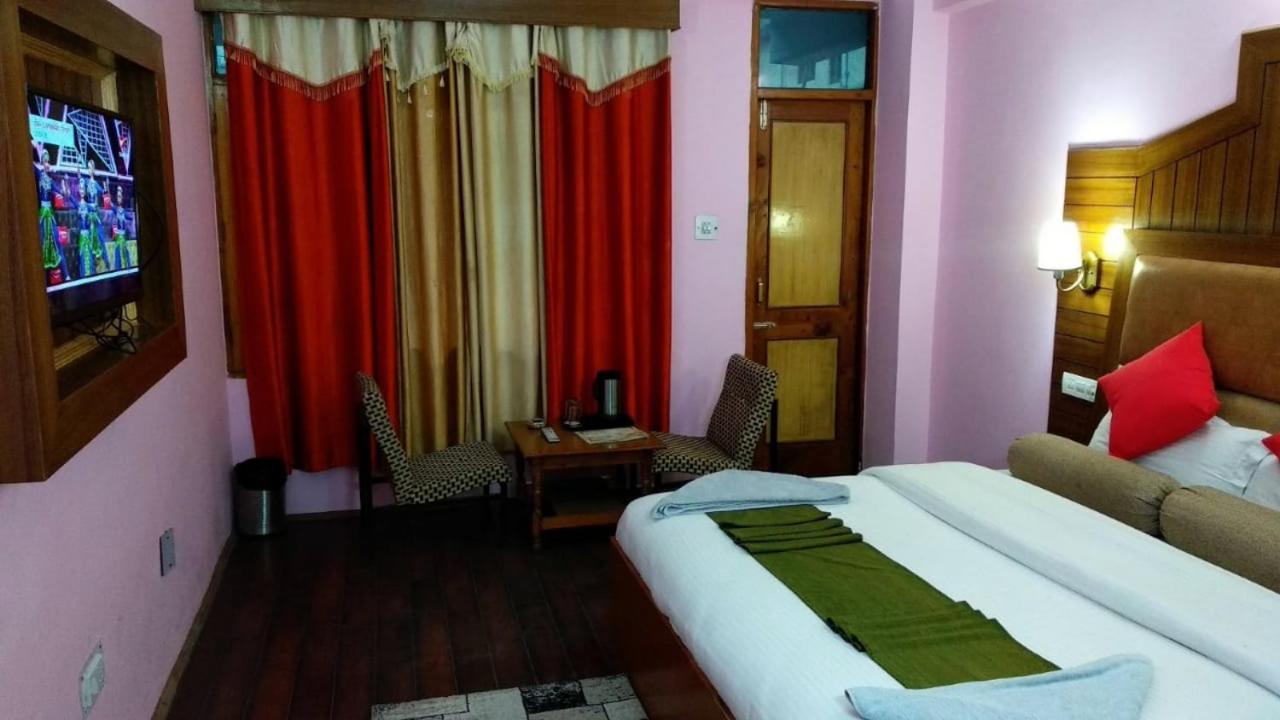 Dormico'S Hotel Snowbird Manāli Buitenkant foto