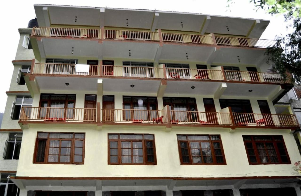 Dormico'S Hotel Snowbird Manāli Buitenkant foto