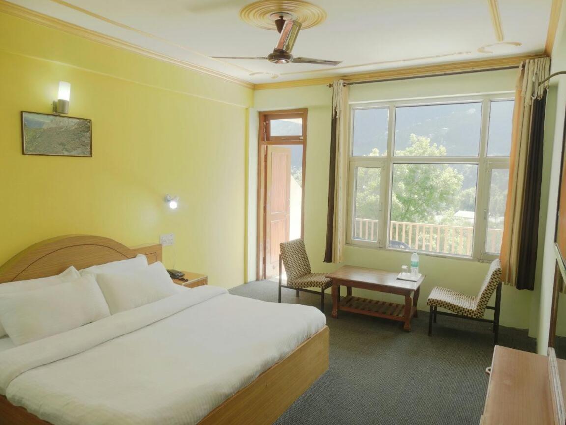 Dormico'S Hotel Snowbird Manāli Buitenkant foto