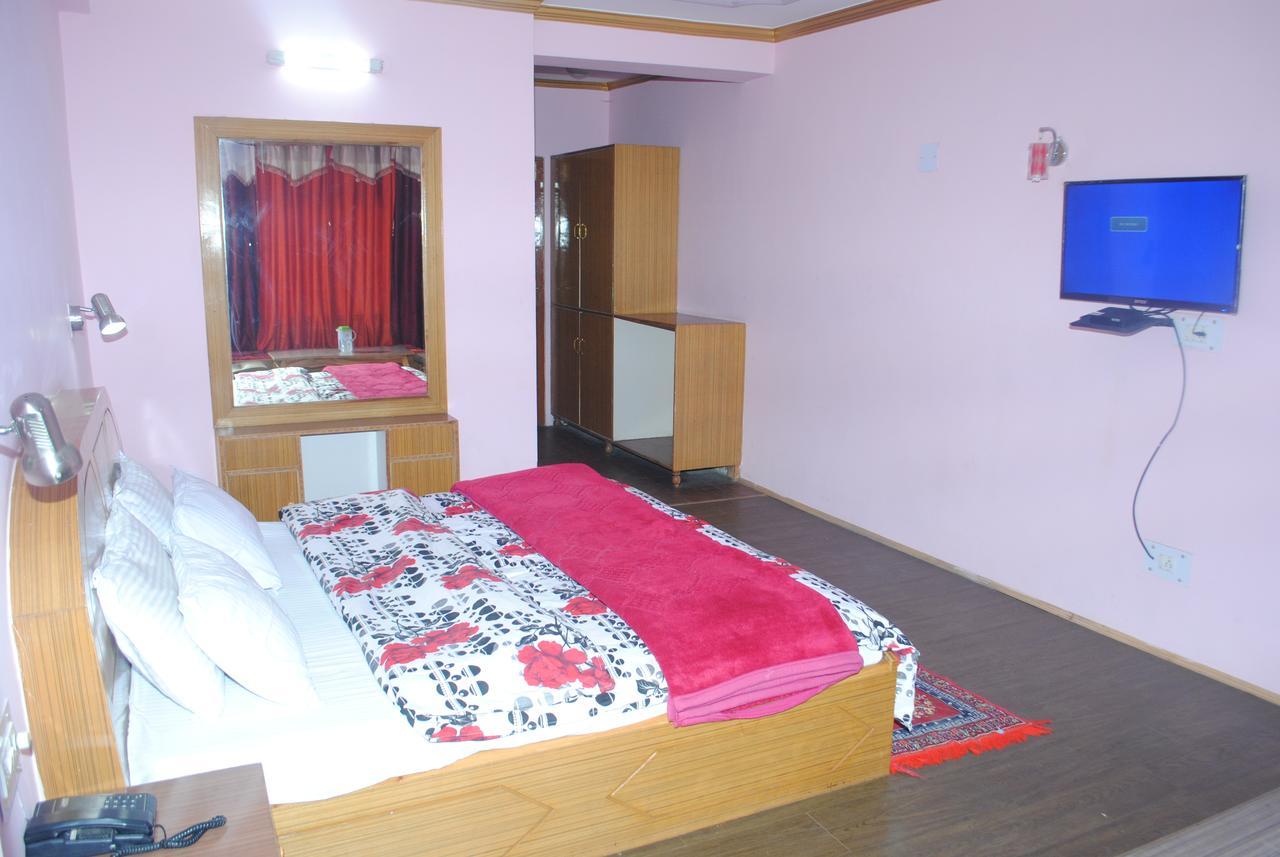 Dormico'S Hotel Snowbird Manāli Buitenkant foto